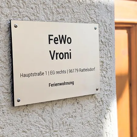 Vroni - Wohlfuehlambiente Mit Stil Und Terasse アパート Rattelsdorf